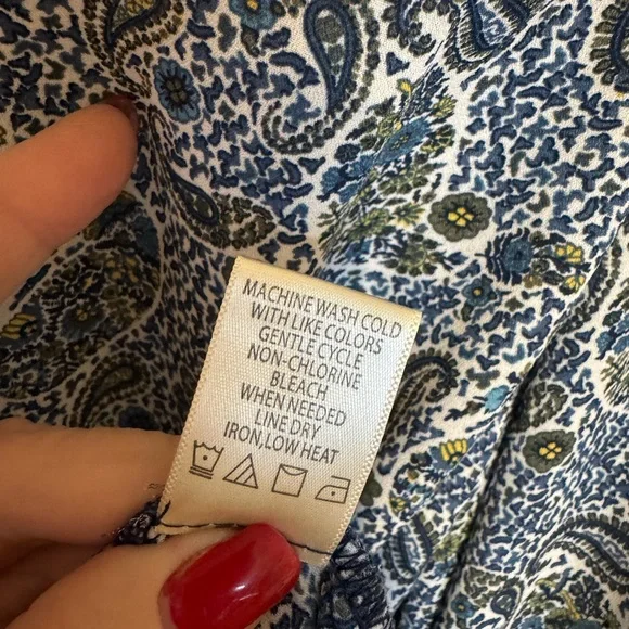 Max Studio Paisley Print Blouse Plus: 1X        BIN#S - Picture 8 of 10